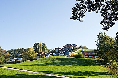 旗袍开襟做双人运动:东方幻想竞速新作《霓裳飞驰》今日上线,双人协作共驭霓虹赛道-5