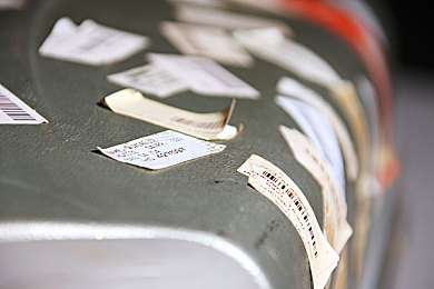 疯狂性爱派对：霓虹街头，极速改装与夜间竞速的狂欢派对-2