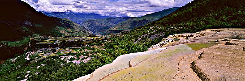 含蓄草2025隐藏路径：竞速寻宝新纪元，未来都市暗藏科幻谜题等你破解-3