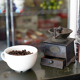 草福利：极限竞速地平线5隐藏玩法揭秘，墨西哥草场竟成赛道捷径关键-3