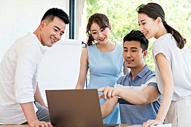 阿娇与冠希13分钟49秒的特点：霓虹山道终极挑战，十三分四十九秒征服雨夜狂飙-3