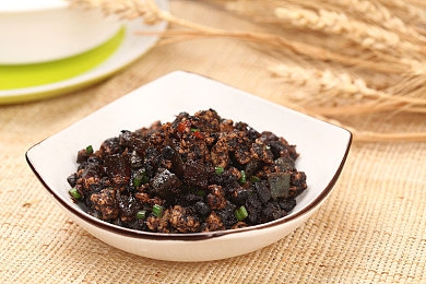 足交天国：极致操控，人车合一，征服虚拟赛道的驾驶艺术之旅-2