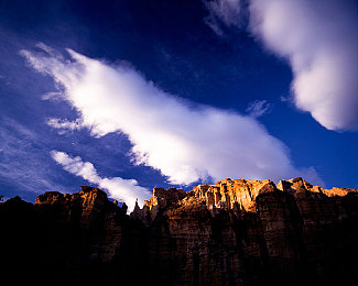 一个男的和一个女的在床上干那个视频软件:双人竞速新作引爆热潮,极致默契挑战赛车游戏极限-2