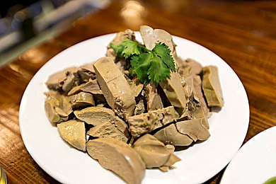 阿娇吃鸡动态壁纸大全:绝境光影,桌面战场上的战术诗篇-3