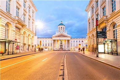 男生和女生叉叉叉软件：双人共驾革新赛车游戏，极速搭档引爆协作竞速新热潮-4