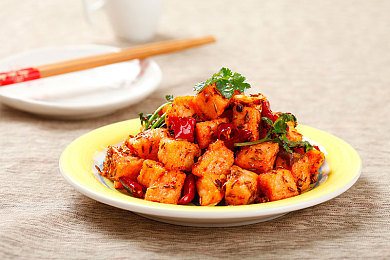 男同性网：未来都市竞速，搭档默契决胜街头-3