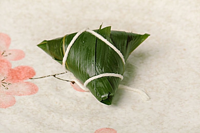 东北大坑乱伦：寒渊血脉，永冻废土的家族生存博弈-4