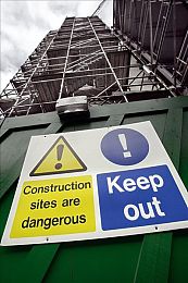 男生把困困放进女生的困困里：都市能量共生，双车协奏解谜之旅-3