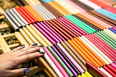 黄瑟软件：极速幻影隐藏车辆全解锁，专业调校技巧与同类型游戏推荐-3