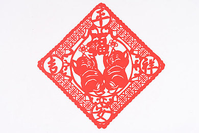 打扑克又软又叫疼软件：当卡牌策略驶入竞速赛道，体验脑力与速度的双重对决-2