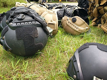 成人福利导航app：墨西哥狂野寻宝，豪车秘藏终极探索指南-5