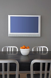 60岁近相祖母六十：银发传奇重启，祖母车手以经验制霸赛道