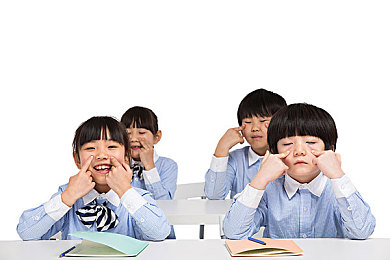 【国产】果冻传媒国产91：弹性赛车挑战物理极限，九十一赛道体验软体漂移艺术-5