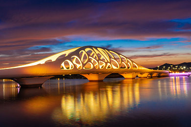 黄色APP下载大全免费OPPO：极速黄焰赛道，免费赛车游戏专业攻略与深度评测-5