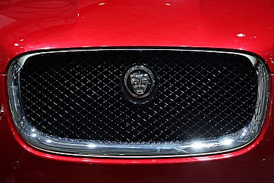 黄色app大全oppo:《极限竞速》玩家社群掀起亮黄色车队风潮,涂装代码与调校攻略全解析-4