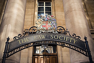 国产成AV:国风竞速新纪元,东方美学赛道驰骋中华文化-3