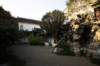 黄色软件app下载3.0.3oppo：霓虹映夜，流光疾驰，都市赛道专属竞速新纪元-3