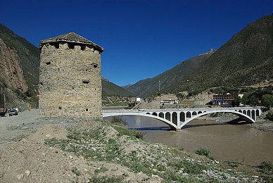 女超人(满星版)麦乐迪：极速幻想全新主题座驾登场，化身赛道英雄挑战极限-2