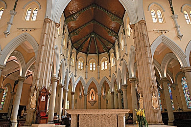 51吃瓜群众：极速狂飙都市风云，围观文化点燃赛道沉浸新体验-2