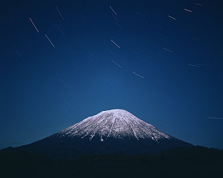 最新国产乱伦：血脉引擎，宿命赛道，家族竞速风云录-3