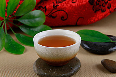 台湾成人：极速狂飙全新赛道上线，挑战极限弯道与动态天气系统-4