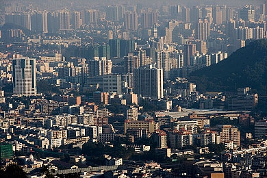 软件下载3.0.3免费版破解大全苹果：极速狂飙破解纪元今日上线，赛博朋克赛车开启全新公平竞技时代