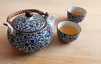 国产AV色：霓虹引擎驱动东方美学，极速幻影带来沉浸竞速新体验-5