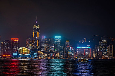 女生脱光衣服的视频软件：疾风车神改装揭秘，裸衣系统展现机械美学实战攻略-3