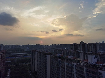 黄色软件app3.30：霓虹像素，极速街机，复古赛车梦回九十年代-2