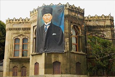 稀缺另类拉大车猎奇网黑料吃瓜：废土笛鸣，暗轨疾驰，生存与阴谋的货运纪元-3