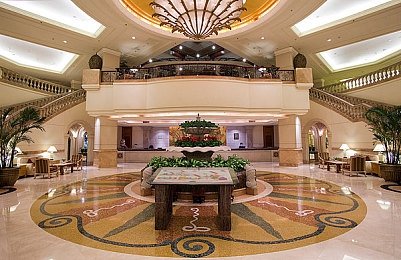 黄色www：像素极速，弯道轨迹编织的复古竞速艺术-2