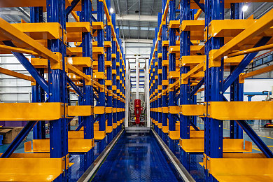 体育生洗澡隐私秘 免费：水痕之下，霓虹车间中的道德抉择与未来洗车模拟-3