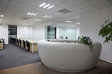 汤不热大剧院破解免费版下载：极速剧院幻影巡演，体验艺术赛道与竞速狂想曲-4