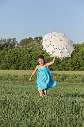 打扑克又叫又疼视频APP免费下载:策略卡牌与极速狂飙的碰撞,体验全新竞速对决-5