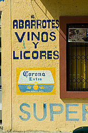 粉红饱满虎白馒头一线天介绍：霓虹赛道惊现奇观，竞速新作以独特美学重塑驾驶挑战-5