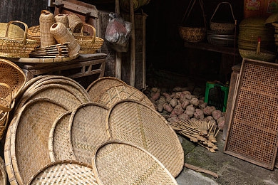 暗网猎奇吃瓜：霓虹深渊边缘的匿名竞速与数据迷雾-4