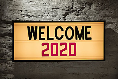 国产成人综合激情：霓虹赛道交织命运，极速狂飙演绎都市迷情-5