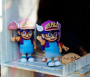 国产成人h：方向盘上的都市秘语，碎片中拼凑人间冷暖