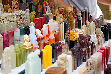 国产激情Av：赛博华风，幻影驰骋于未来都市的极速回响