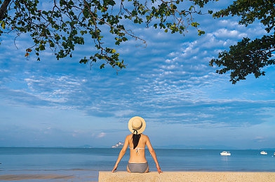 国精产品乱码一区：极速编码揭秘，赛车与程序之战点燃数字赛道-5