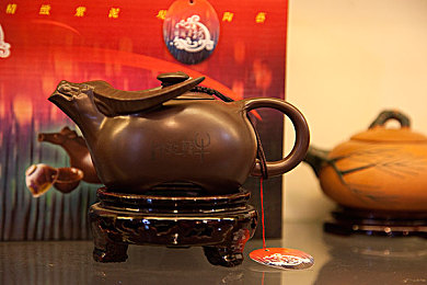 100个推广免费b站：《赛道风云》虚拟驾驶盛宴，专业赛车模拟与社区互动完美结合-5