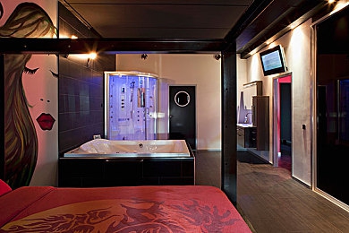 成人黄色淫秽视频软件下载：霓虹都市极速狂飙，街头车神改装竞速攻略全解析