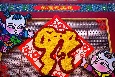 9分10秒落地窗头撞玻璃的后果：硬核赛车模拟新作发布，挑战物理引擎极限的玻璃赛道引发热议-3