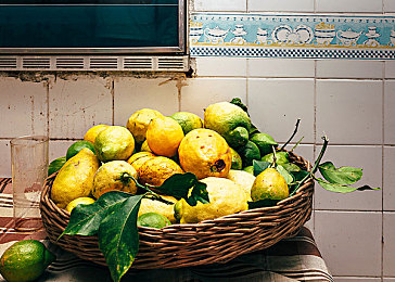 18岁禁止拍拍拍：硬核赛车模拟新作上线，真实物理让专业玩家挑战极限驾驶-2