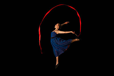 华为手机黄色软件下载：疾驰于都市夜幕，驾驭金黄幻影的终极竞速-5