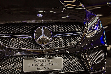 中国av成人：驾驭高级载具，征服极限赛道，体验真实竞速-5