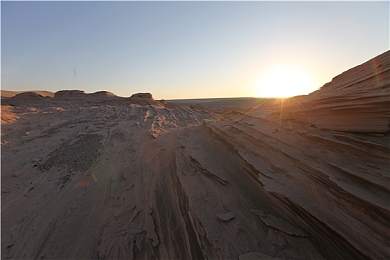 99re6精品视频：《极品飞车：复仇》深度攻略上线，助你打造终极车库称霸街头-3