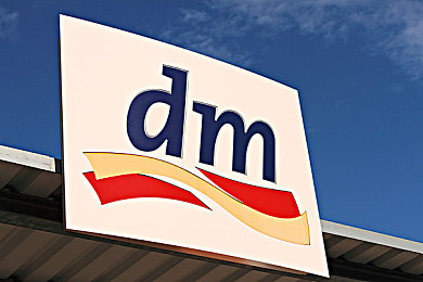 a∨一区二区三区：极速境界，驾驭轨迹，从入门到精通的赛道哲学-4