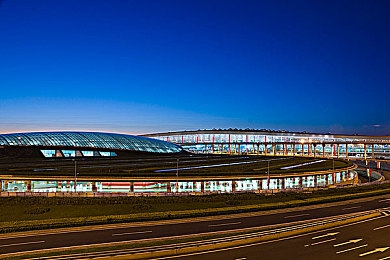 爆料吃瓜网：极速暗影中情报与竞速的都市谍战-5