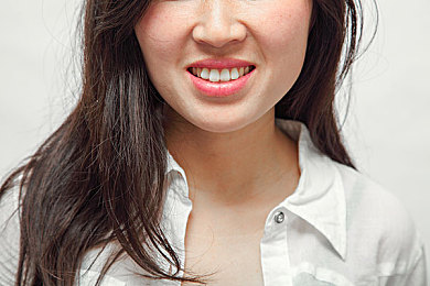 蜜桃AV色：霓虹幻梦，极速穿梭于未来都市的炫彩峡谷-5